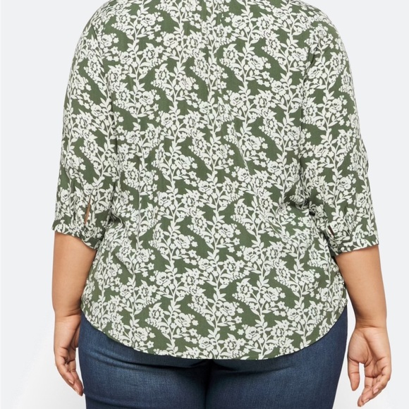 Fun 2 Fun Green Floral Blouse 3XL - Picture 2 of 9